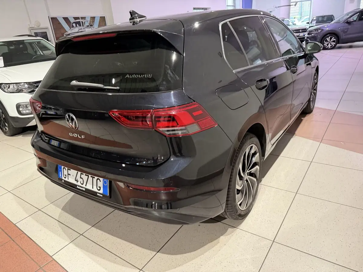 Volkswagen Golf usata a Genova (5)
