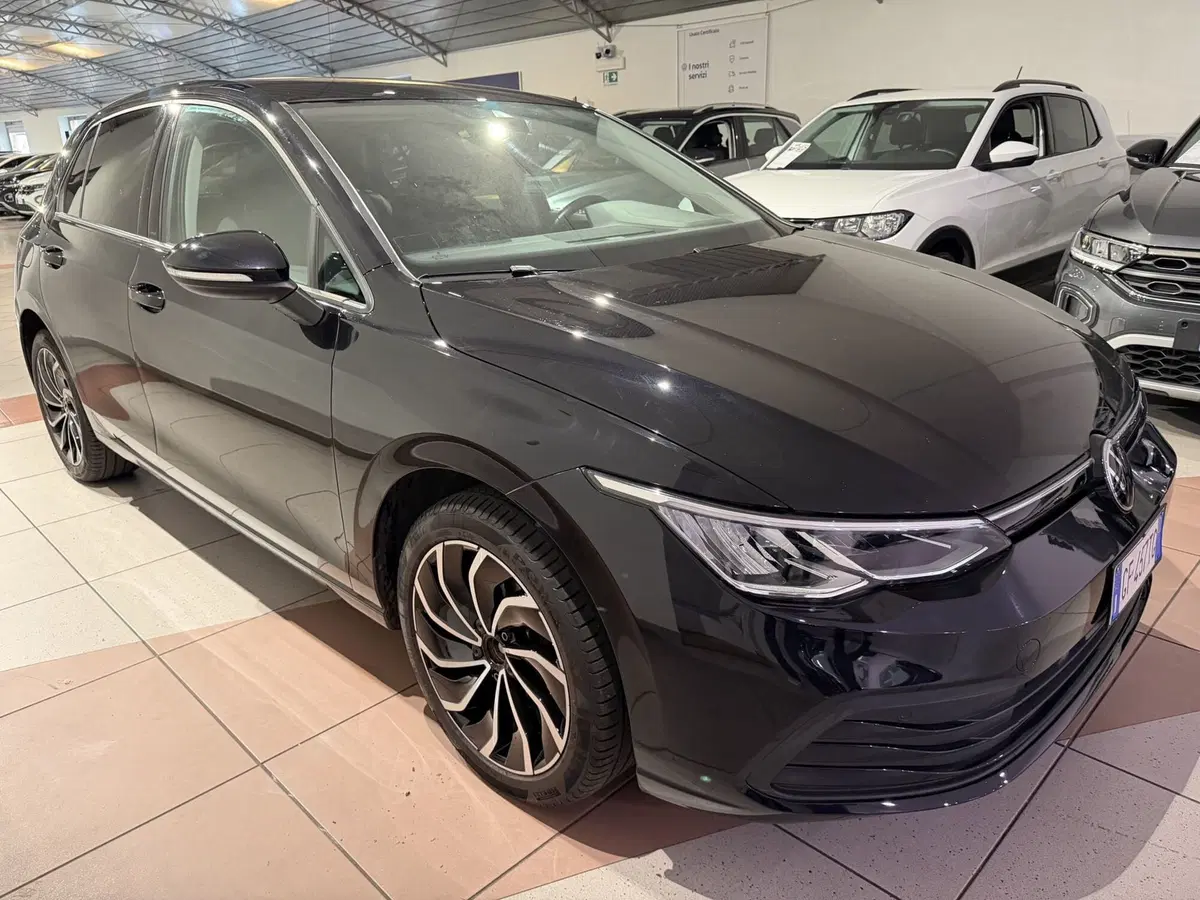Volkswagen Golf usata a Genova (6)
