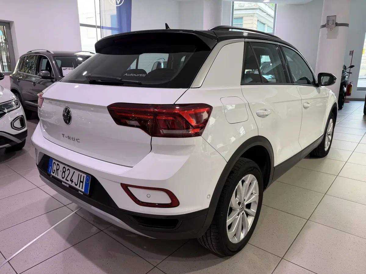 Volkswagen T-Roc usata a Genova (5)