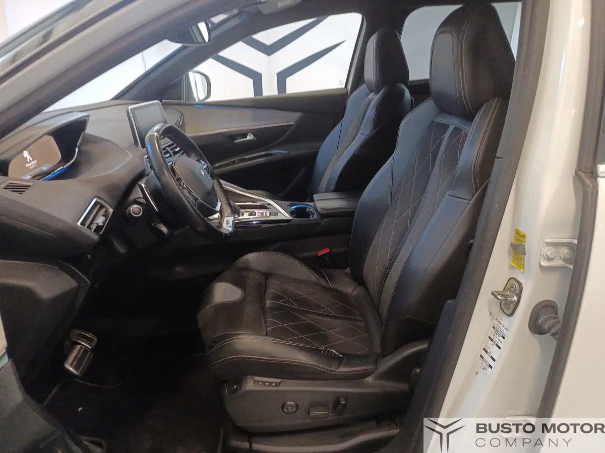 Peugeot 5008 usata a Varese (8)