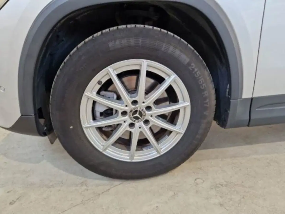 Mercedes-Benz GLA SUV usata a Catania (10)