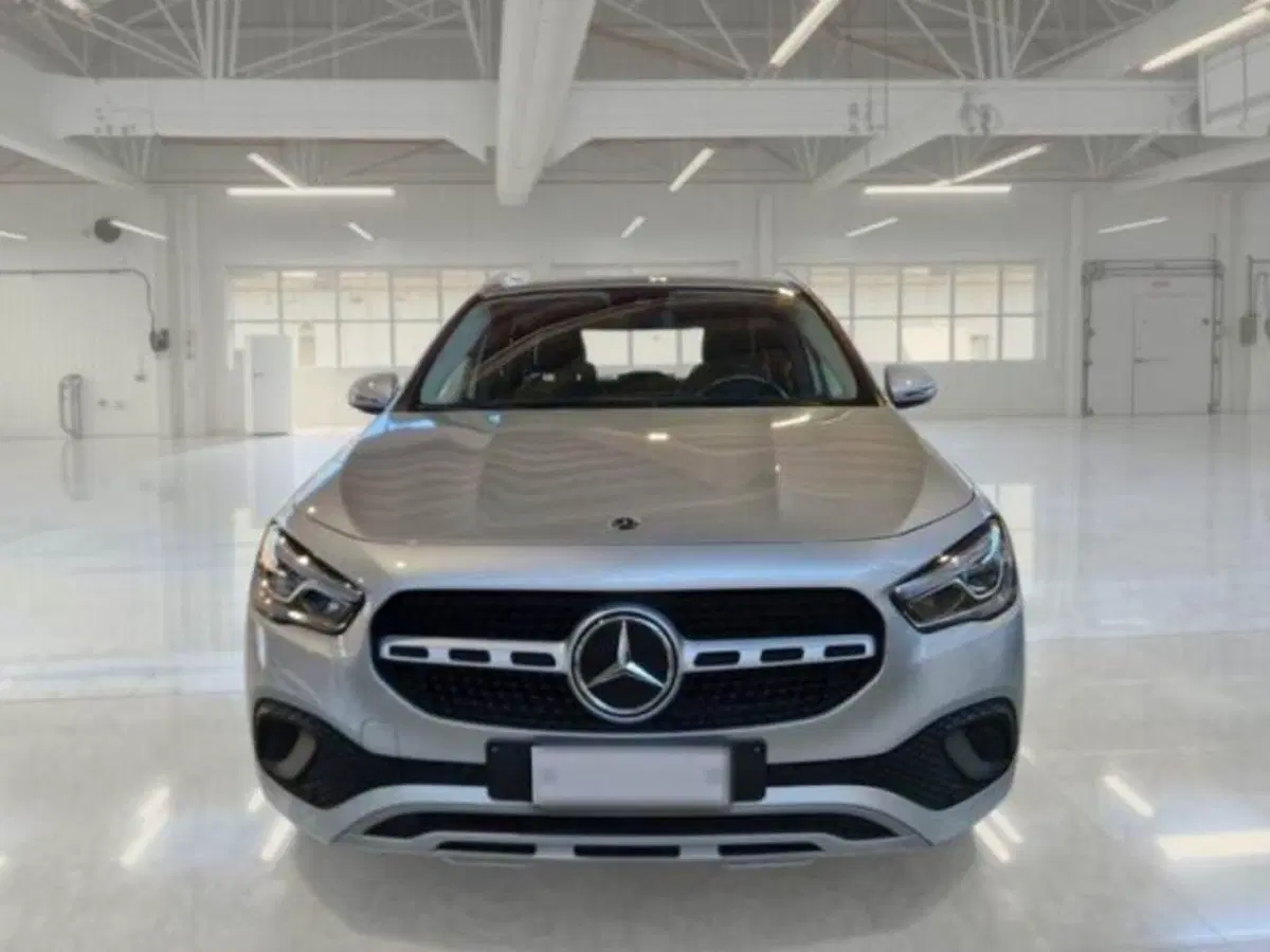 Mercedes-Benz GLA SUV usata a Catania (3)