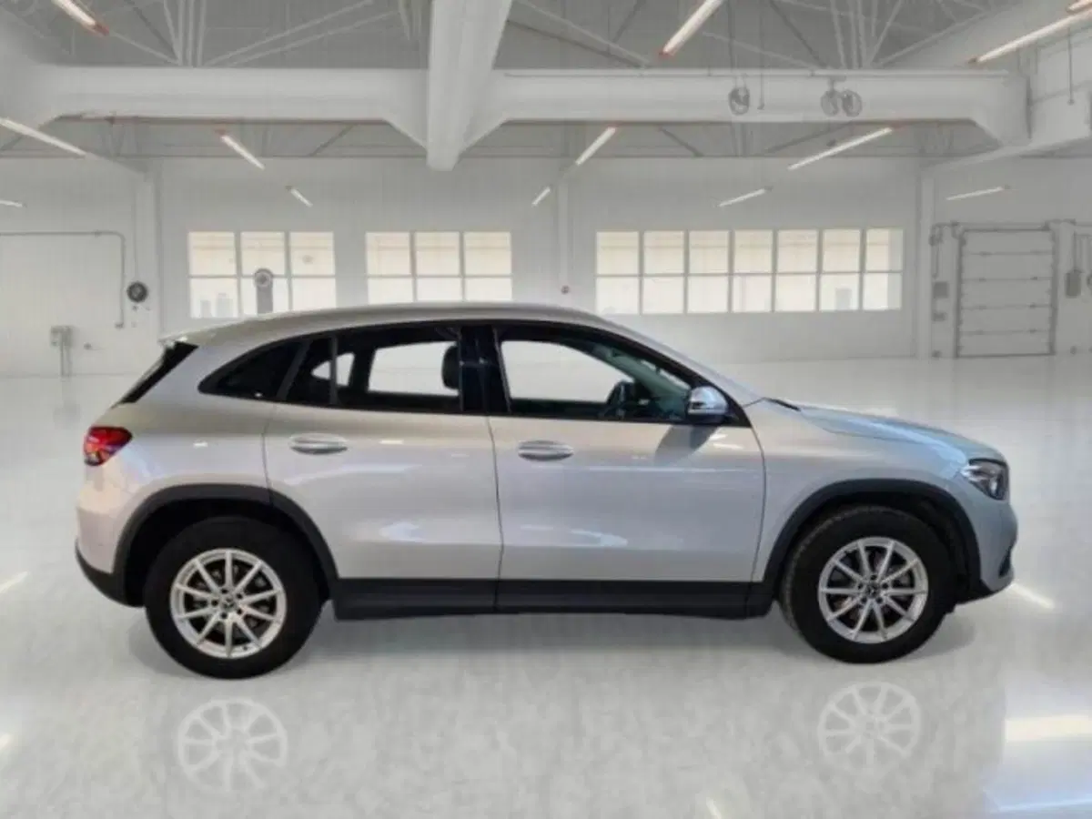 Mercedes-Benz GLA SUV usata a Catania (4)