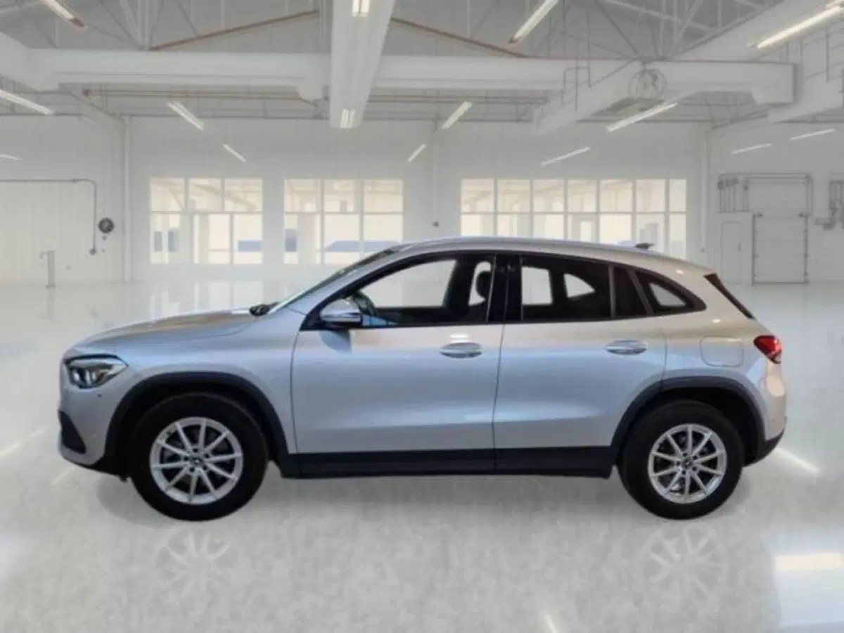 Mercedes-Benz GLA SUV usata a Catania (5)