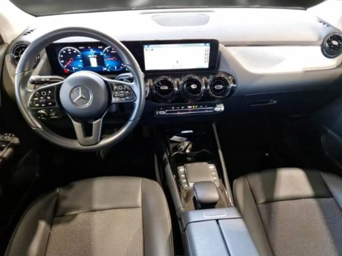 Mercedes-Benz GLA SUV usata a Catania (6)