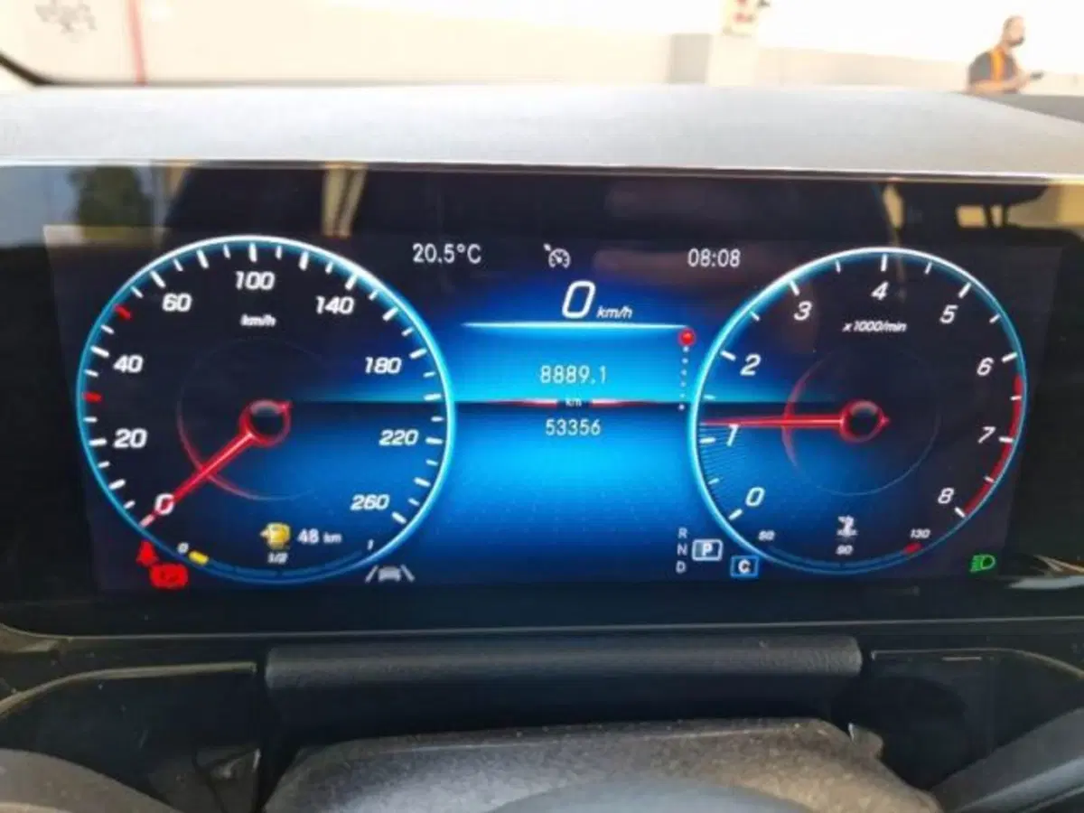 Mercedes-Benz GLA SUV usata a Catania (7)