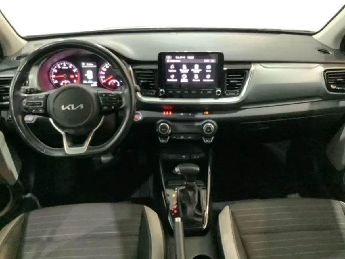 Kia Stonic usata a Catania (7)