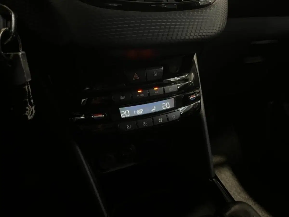 Peugeot 2008 usata a Treviso (10)