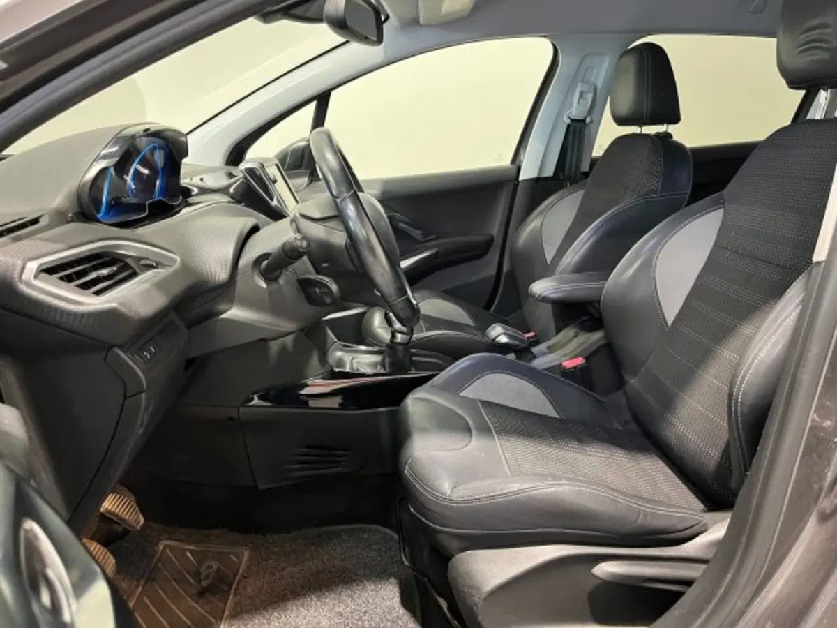 Peugeot 2008 usata a Treviso (12)