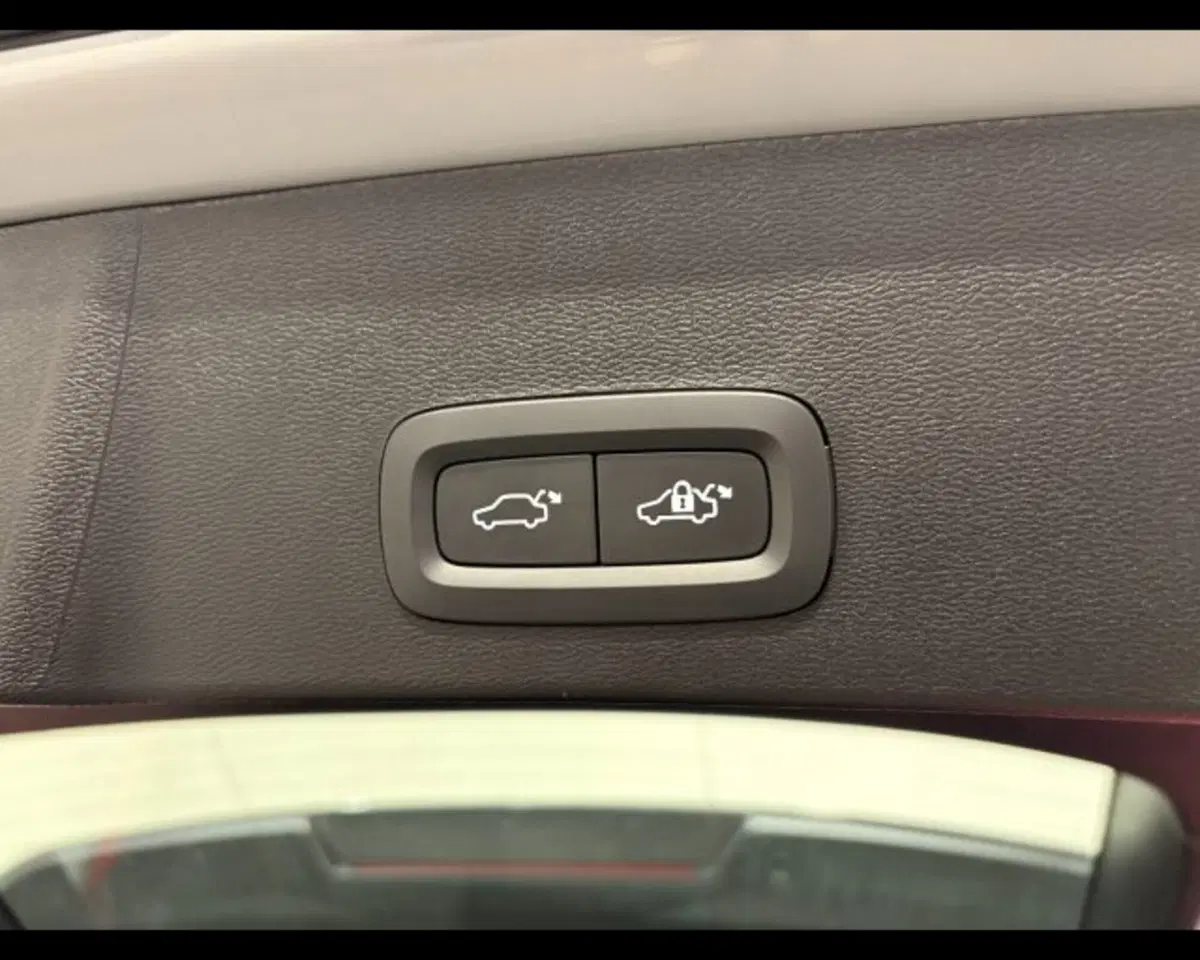 Volvo XC40 usata a Treviso (12)