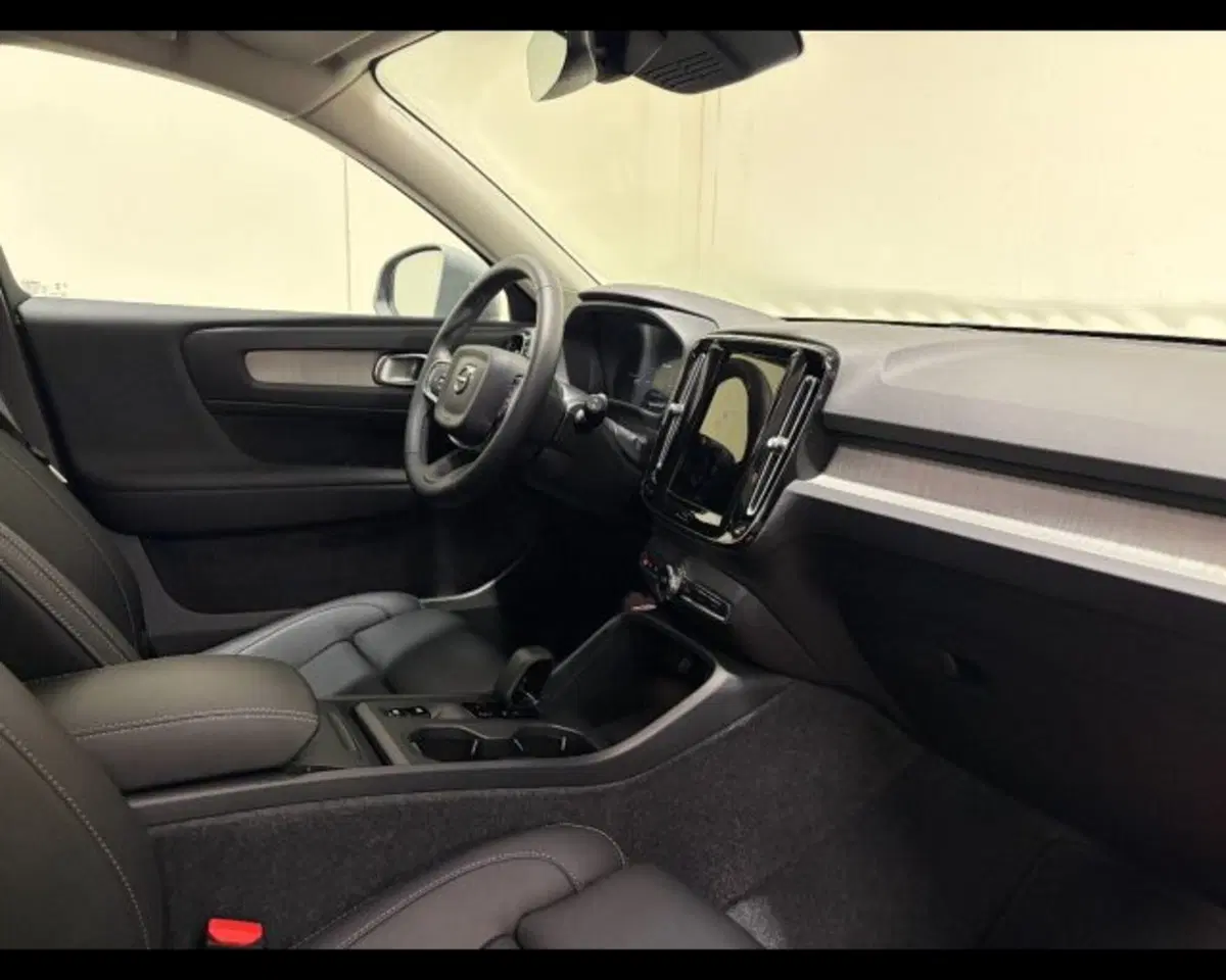 Volvo XC40 usata a Treviso (7)