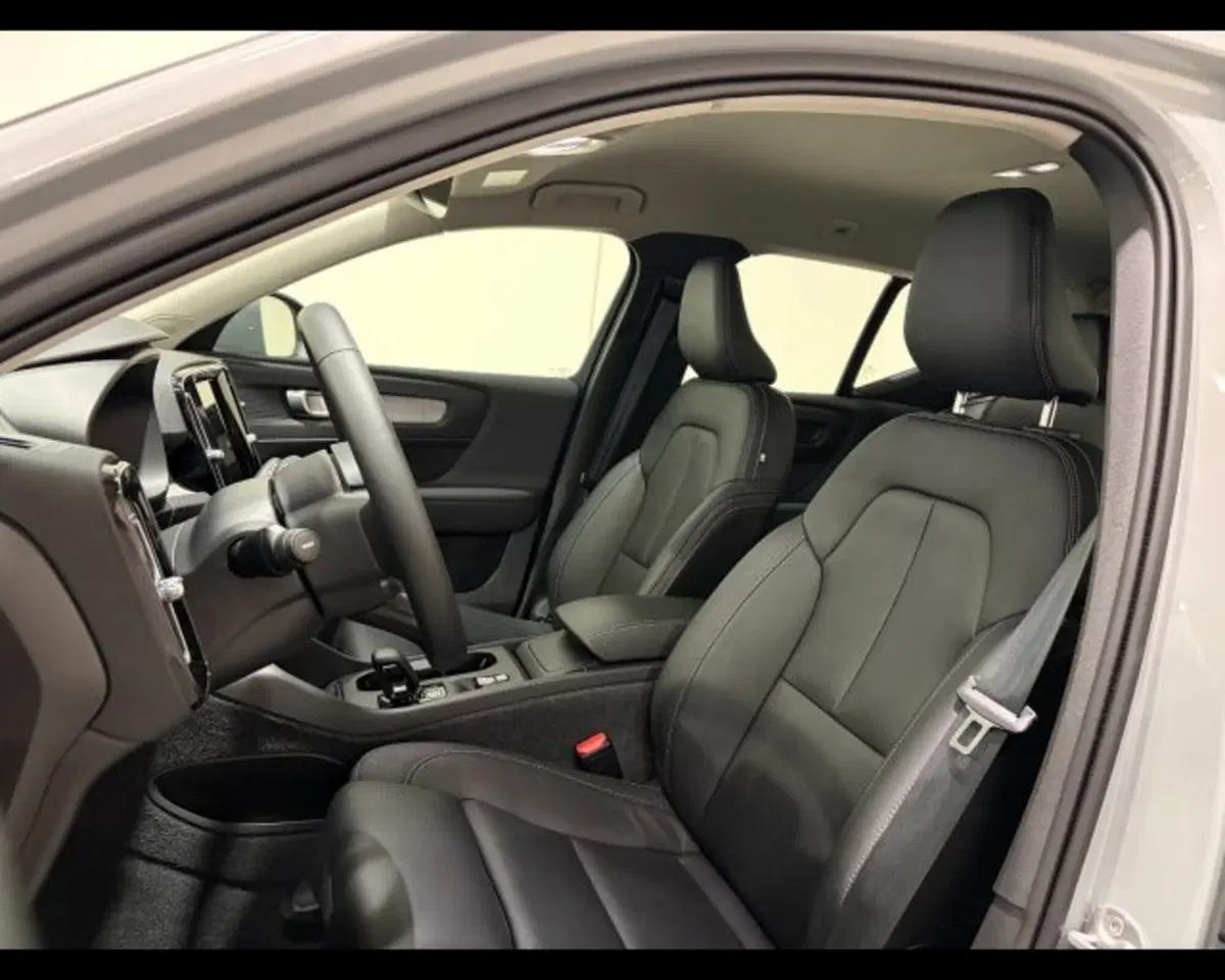 Volvo XC40 usata a Treviso (8)