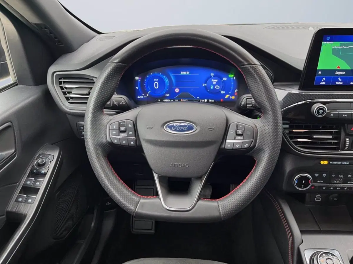 Ford Kuga usata a Milano (13)