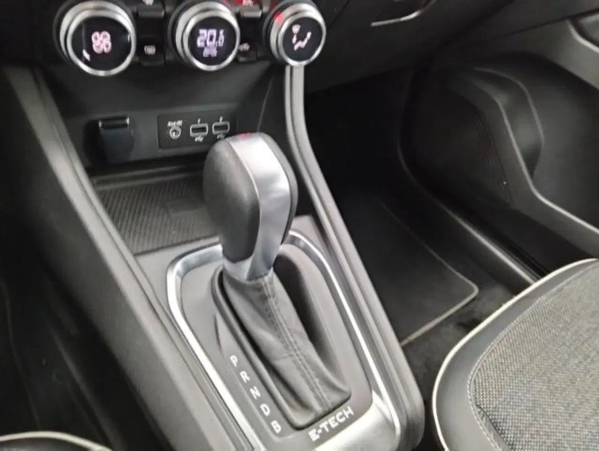 Renault Captur usata a Como (10)