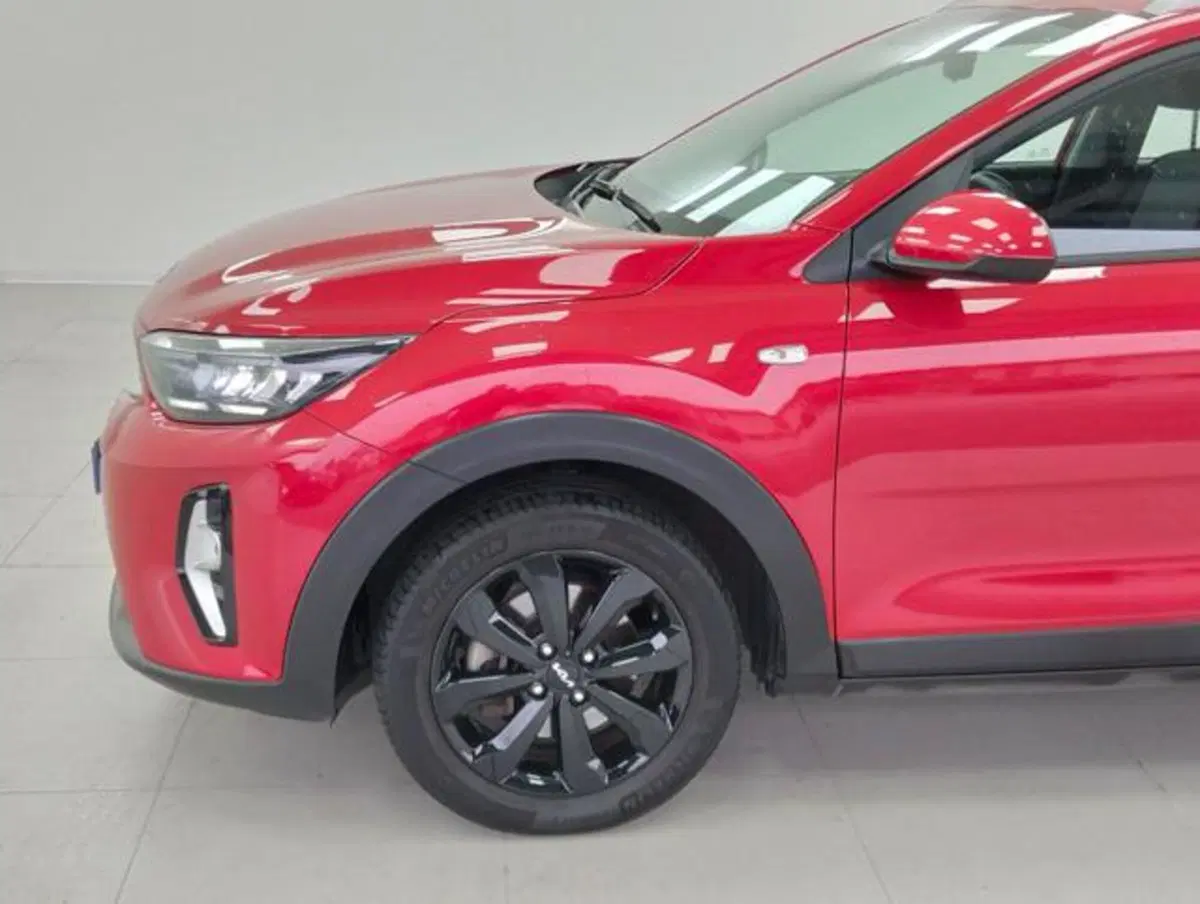 Kia Stonic usata a Como (9)
