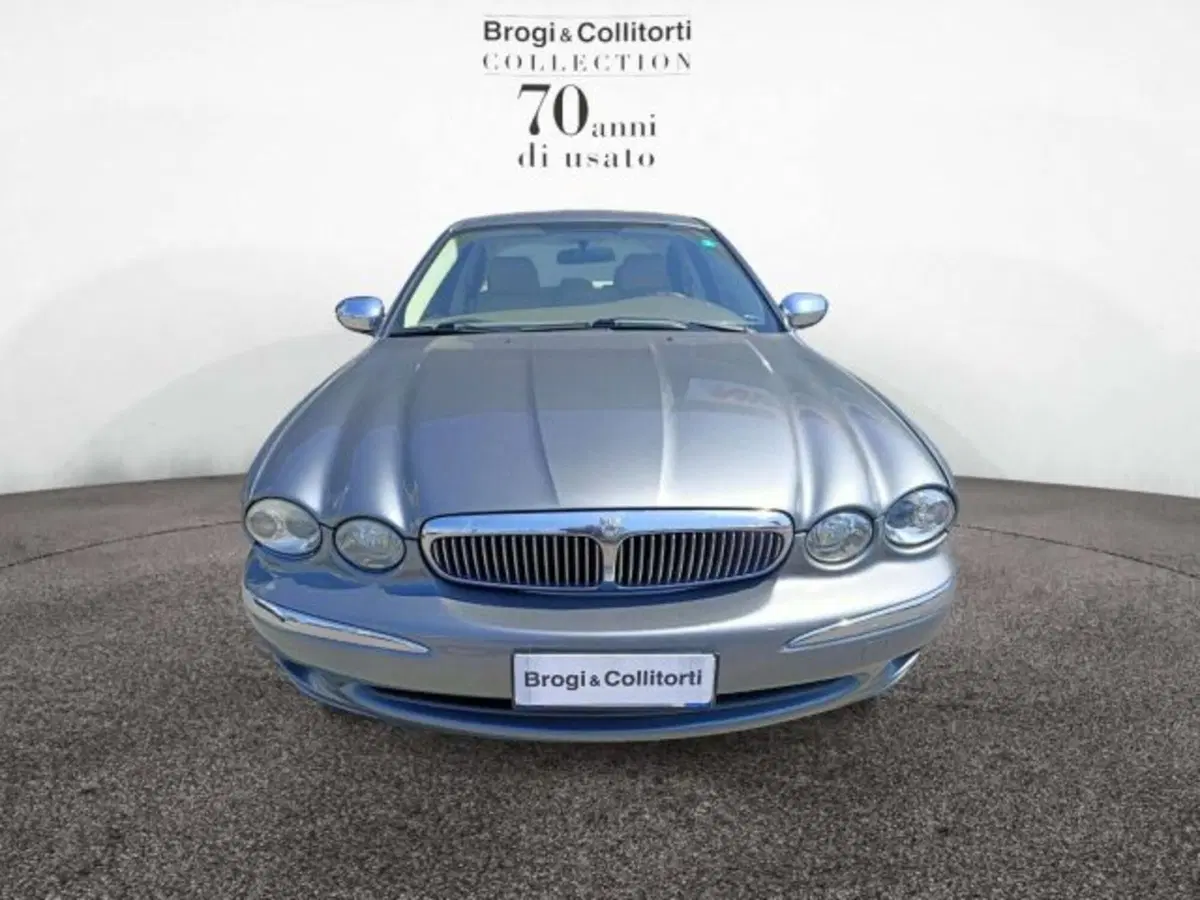Jaguar X-Type usata a Firenze (2)