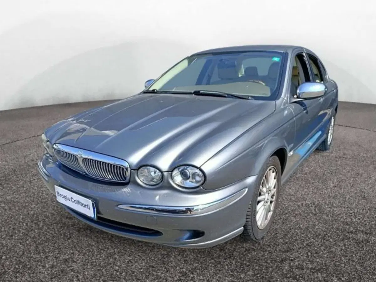 Jaguar X-Type usata a Firenze (3)