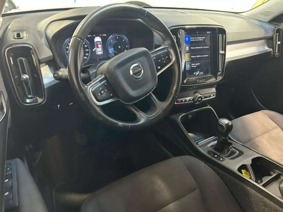 Volvo XC40 usata a Firenze (13)