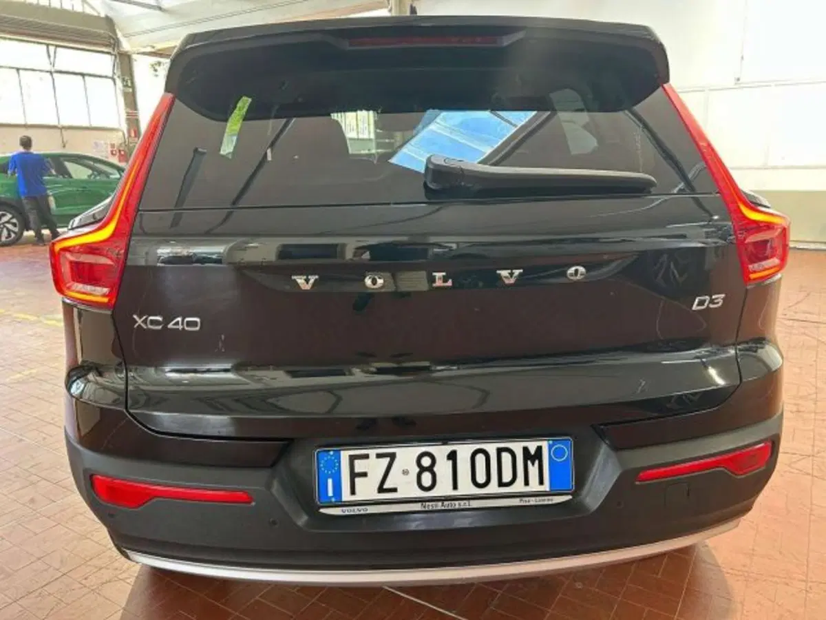 Volvo XC40 usata a Firenze (6)