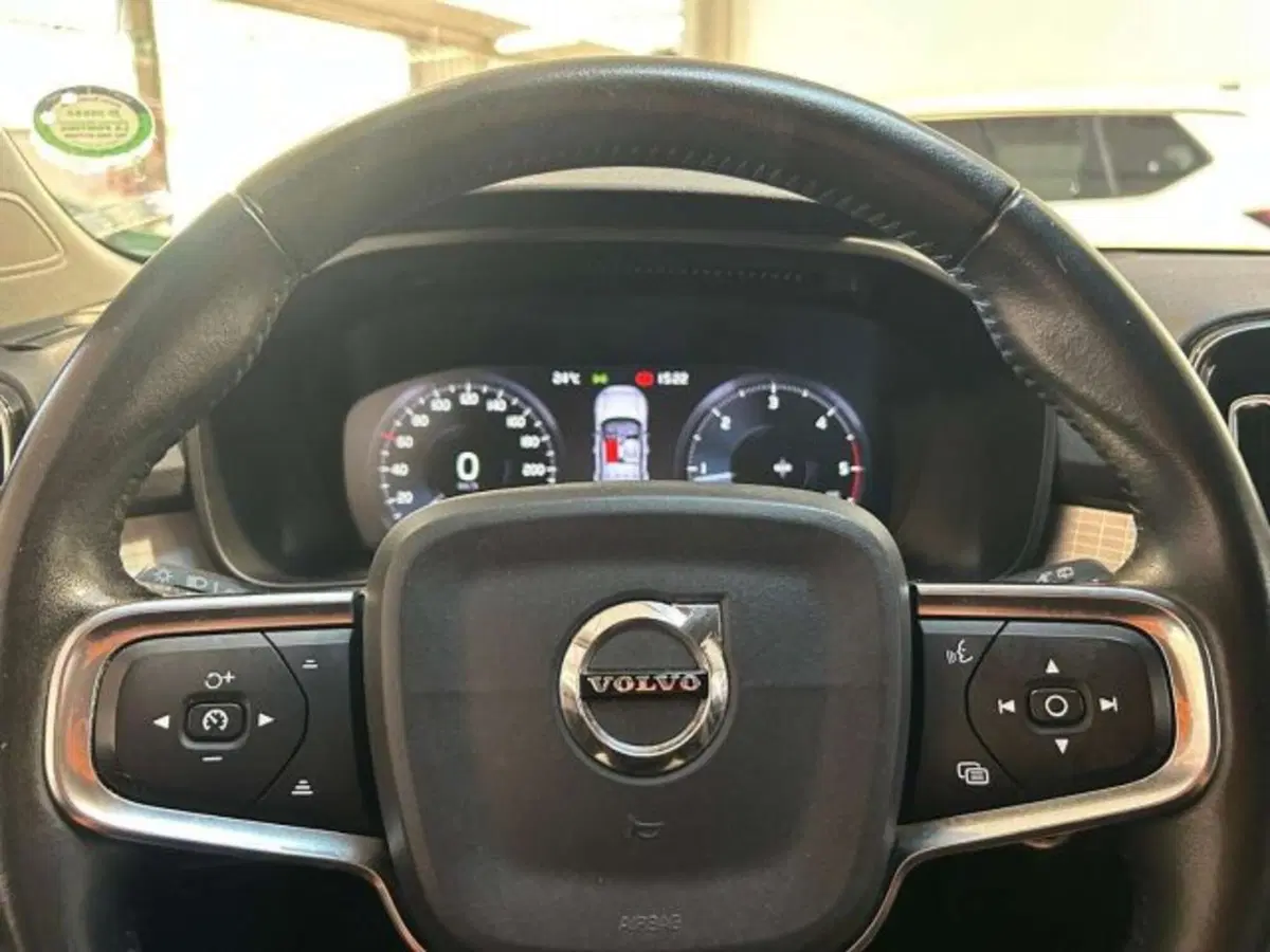 Volvo XC40 usata a Firenze (8)