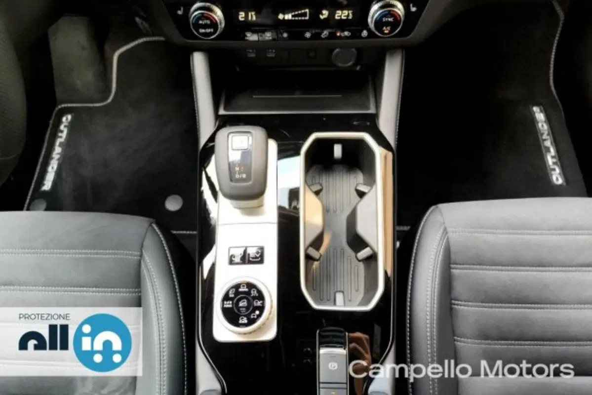 Mitsubishi Outlander usata a Venezia (12)