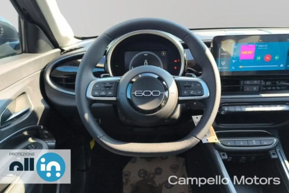 Fiat 600 nuova a Venezia (8)