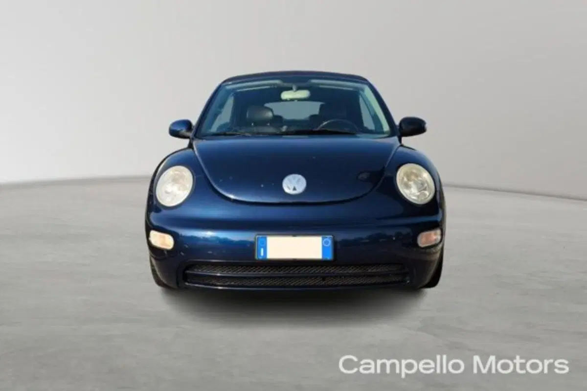Volkswagen New Beetle Cabrio usata a Venezia (2)
