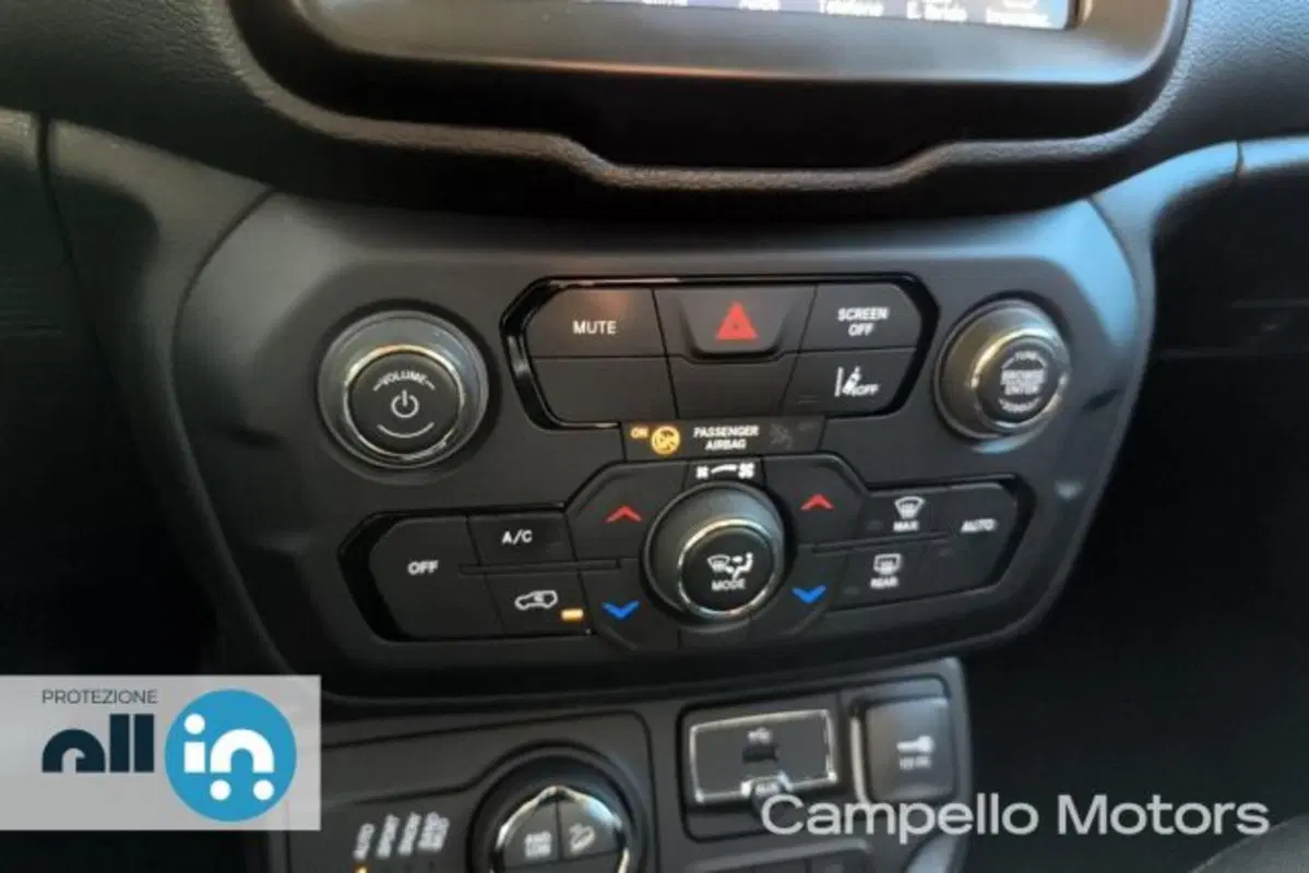 Jeep Renegade usata a Venezia (12)