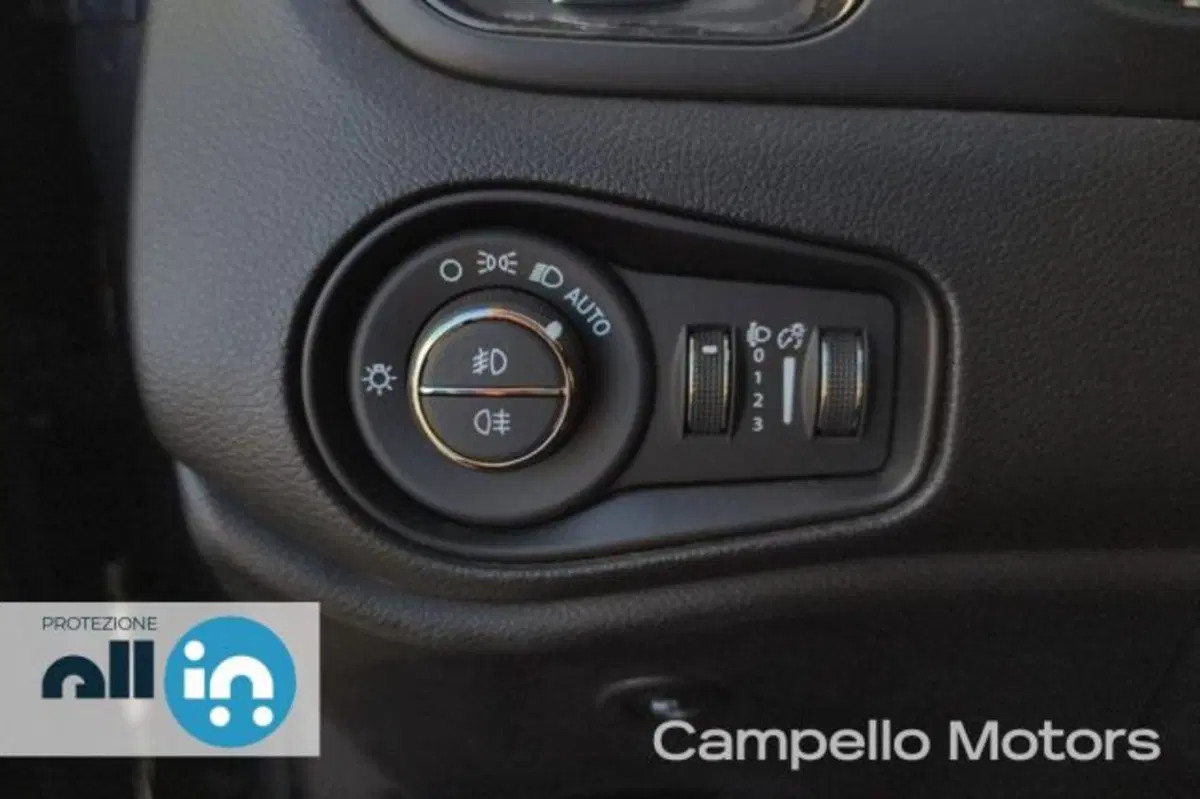 Jeep Renegade usata a Venezia (19)