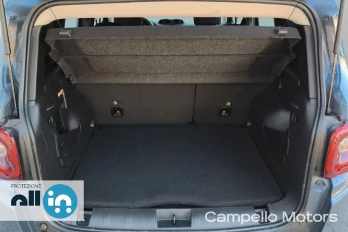 Jeep Renegade usata a Venezia (19)