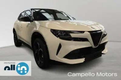 Alfa Romeo Junior 1.2 ibrida Q4 Sprint 145cv edct6 nuova a Venezia