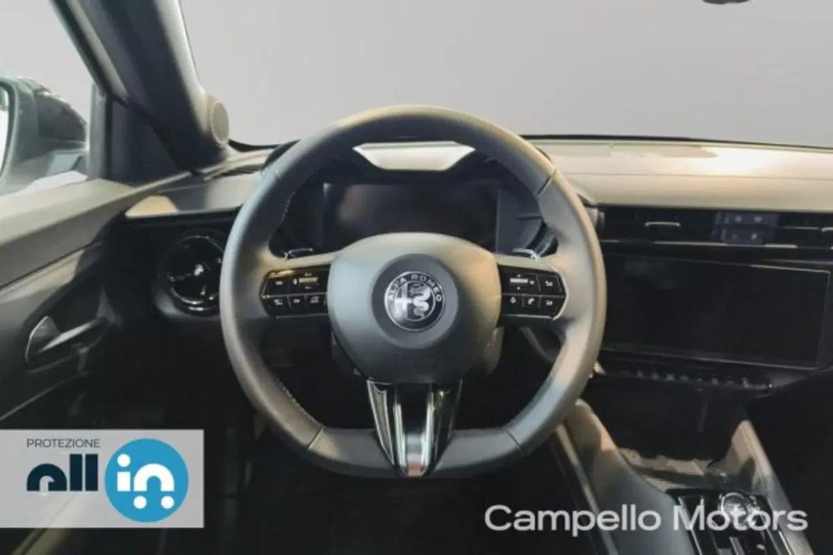 Alfa Romeo Junior nuova a Venezia (8)