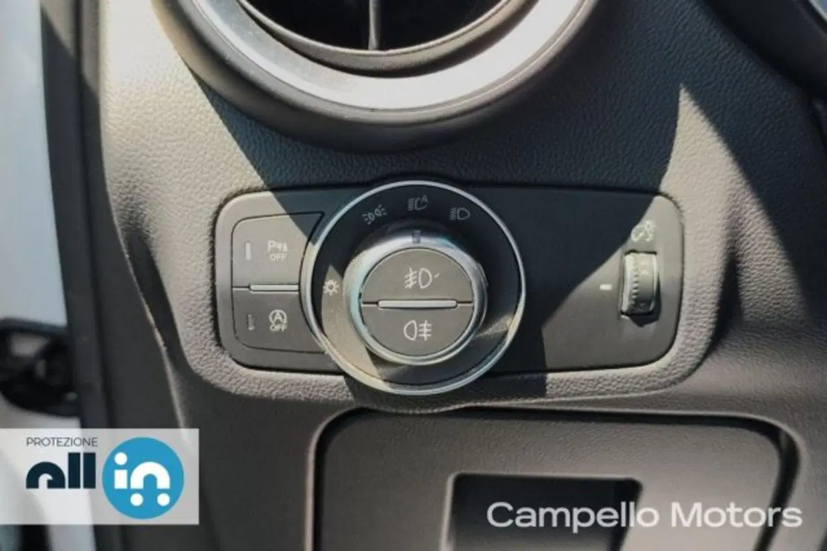 Alfa Romeo Stelvio usata a Venezia (20)