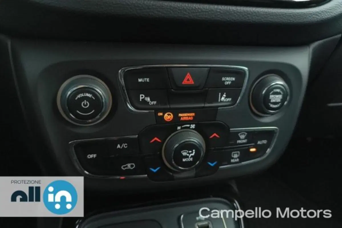 Jeep Compass usata a Venezia (12)