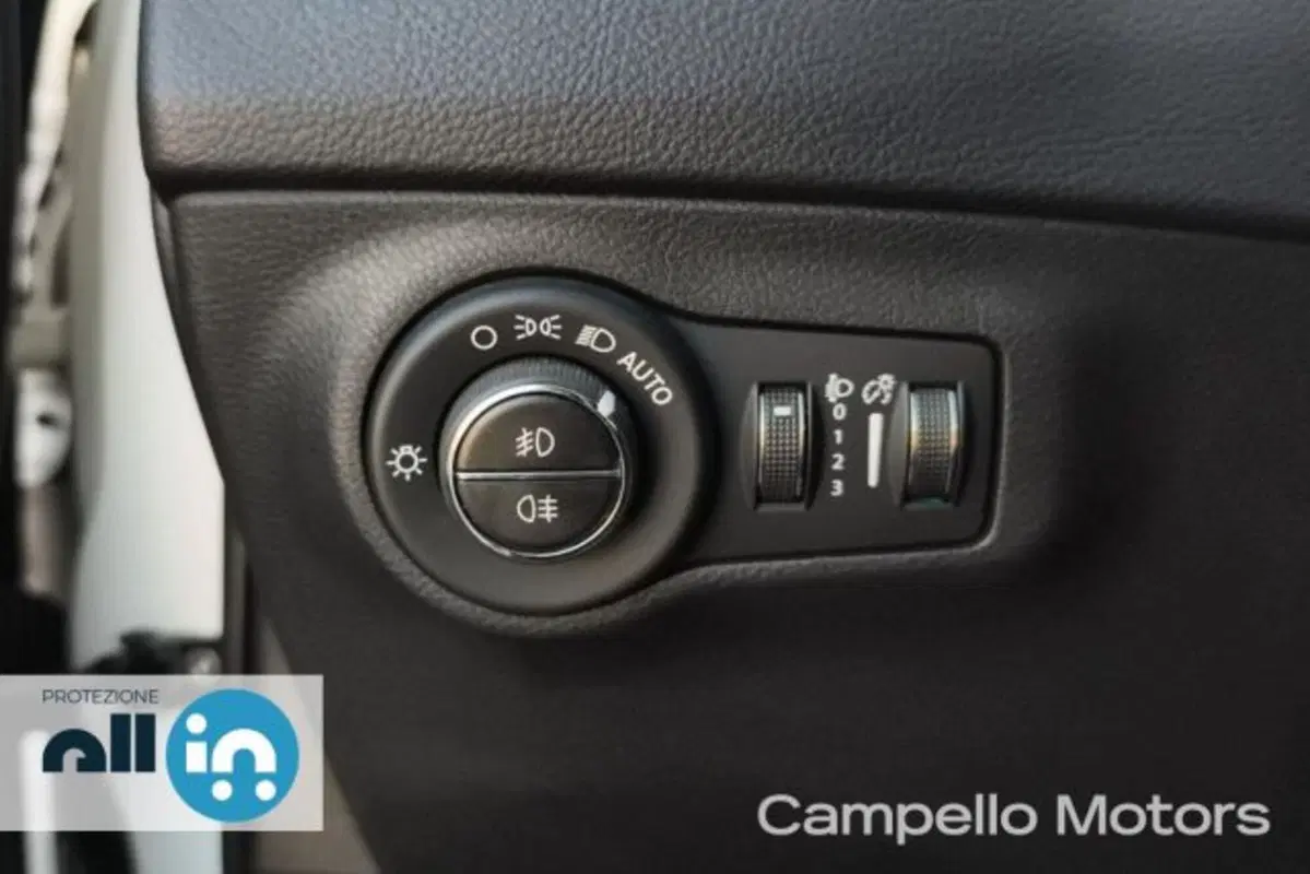 Jeep Compass usata a Venezia (18)
