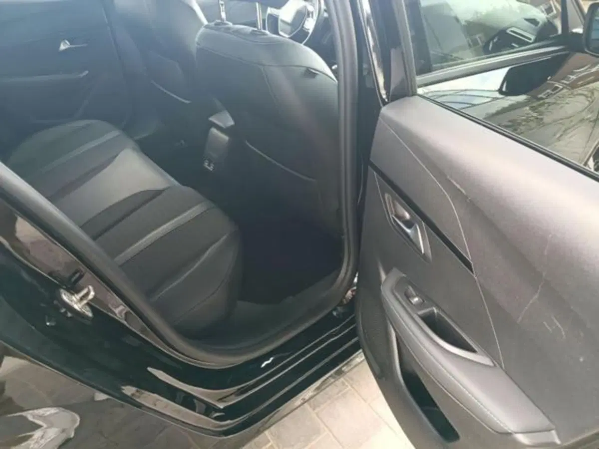 Peugeot 208 usata a Pisa (10)