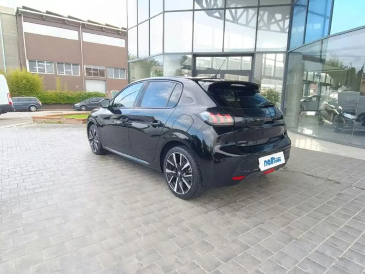 Peugeot 208 usata a Pisa (9)