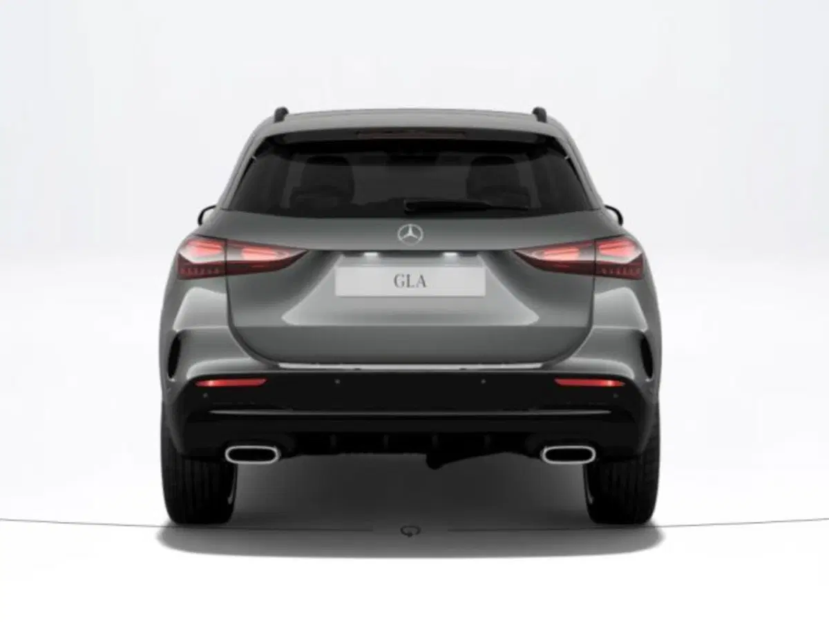 Mercedes-Benz GLA SUV nuova a Verona (4)