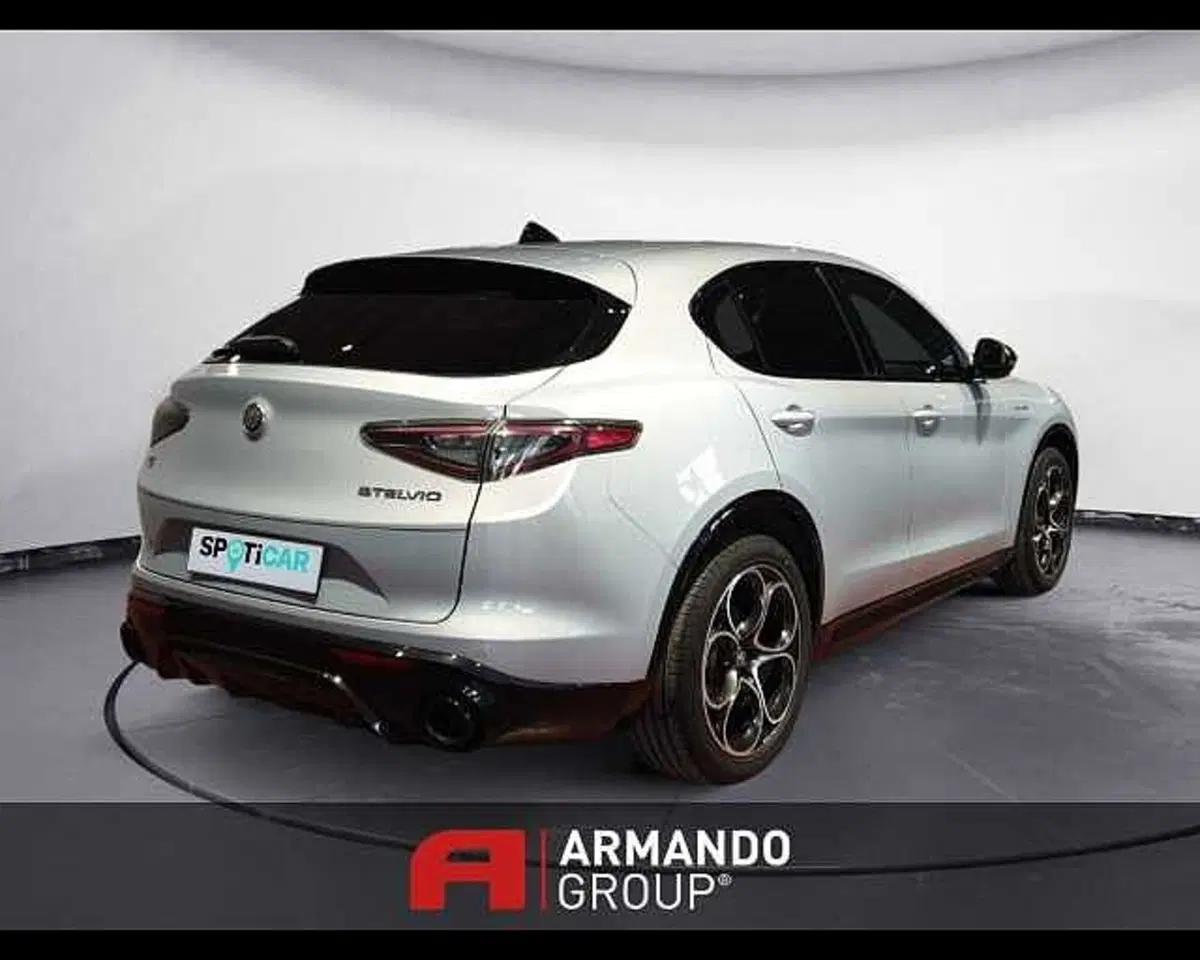 Alfa Romeo Stelvio usata a Cuneo (15)