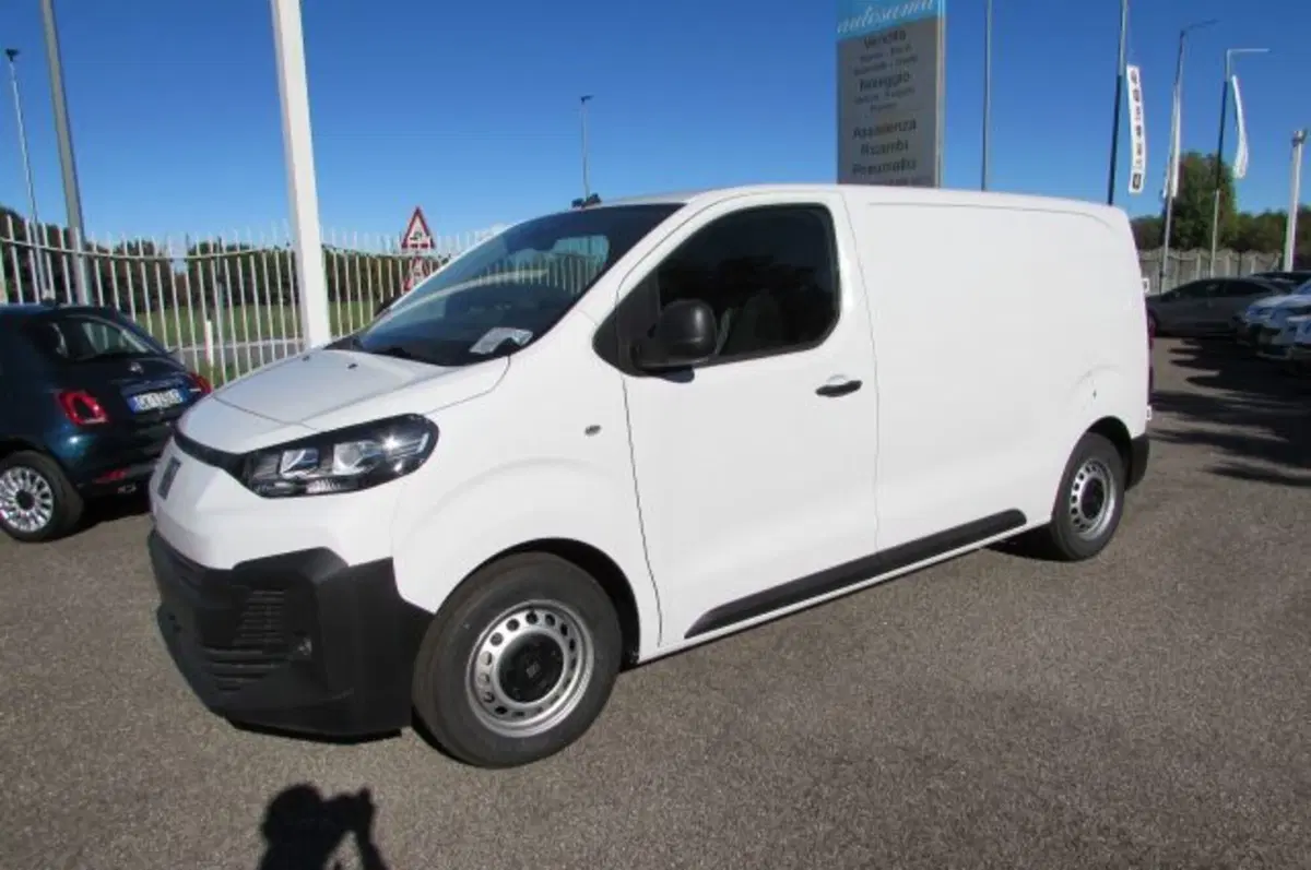 Fiat Scudo Furgone nuova a Milano (2)
