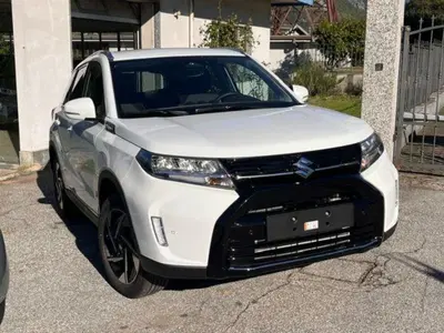 Suzuki Vitara 1.4 Hybrid 4WD AllGrip Easy Top nuova a Montecrestese