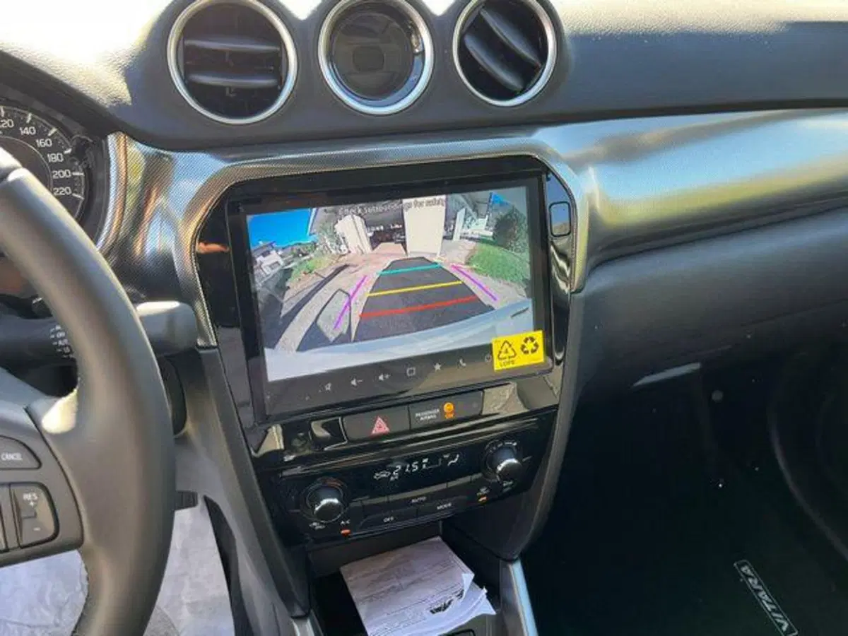 Suzuki Vitara nuova a Verbano Cusio Ossola (11)