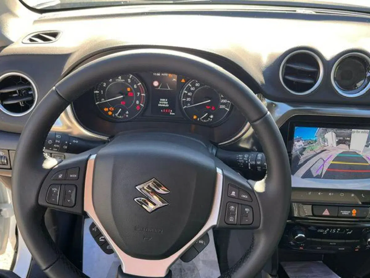 Suzuki Vitara nuova a Verbano Cusio Ossola (12)