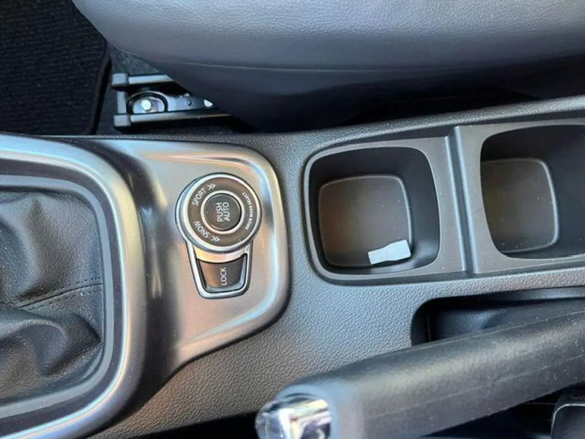 Suzuki Vitara nuova a Verbano Cusio Ossola (14)