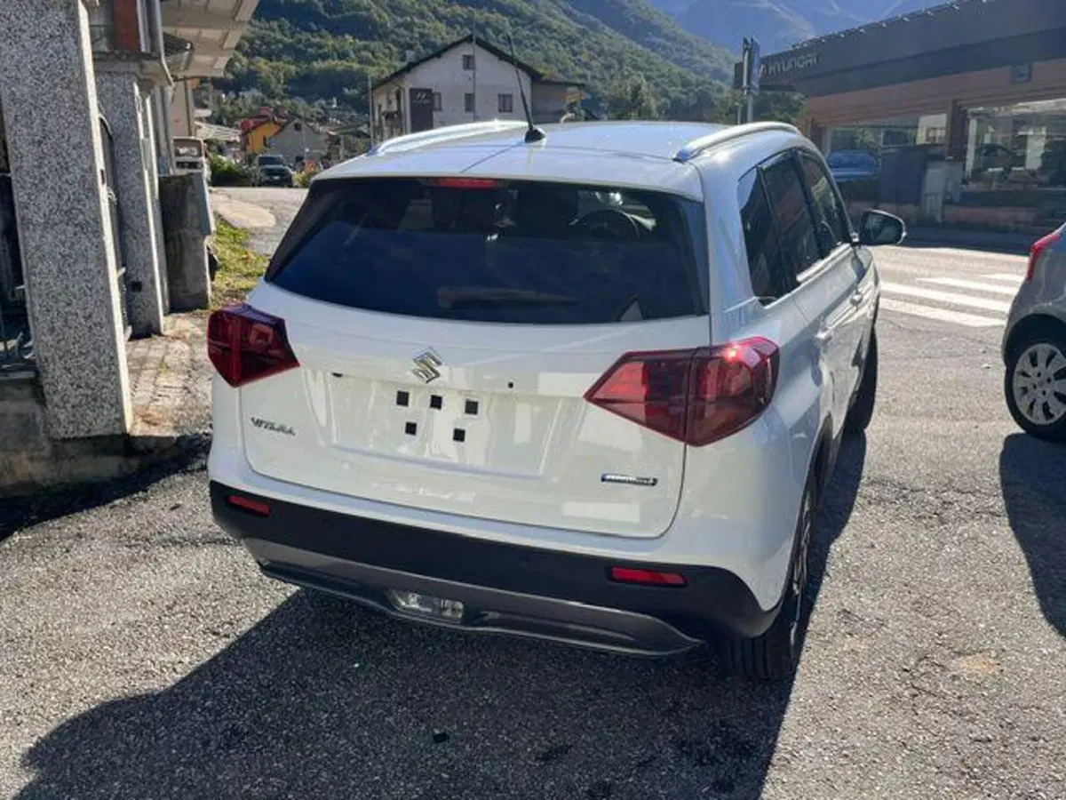 Suzuki Vitara nuova a Verbano Cusio Ossola (6)