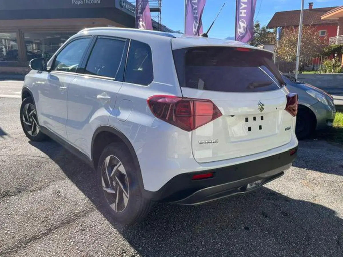 Suzuki Vitara nuova a Verbano Cusio Ossola (7)