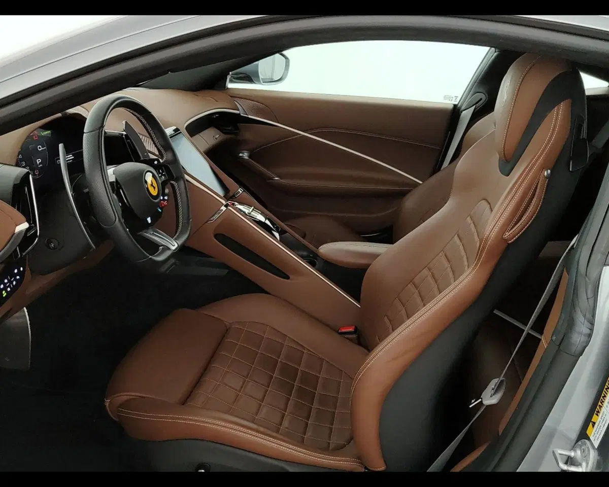 Ferrari Roma Spider usata a Verona (19)