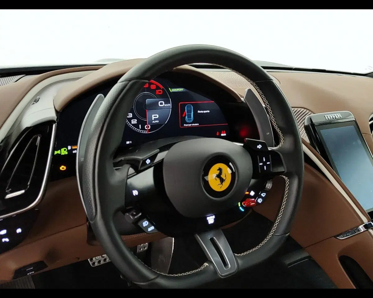 Ferrari Roma Spider usata a Verona (20)