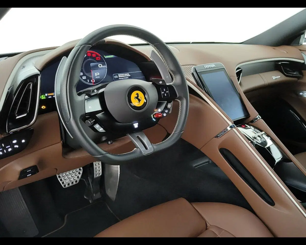 Ferrari Roma Spider usata a Verona (5)