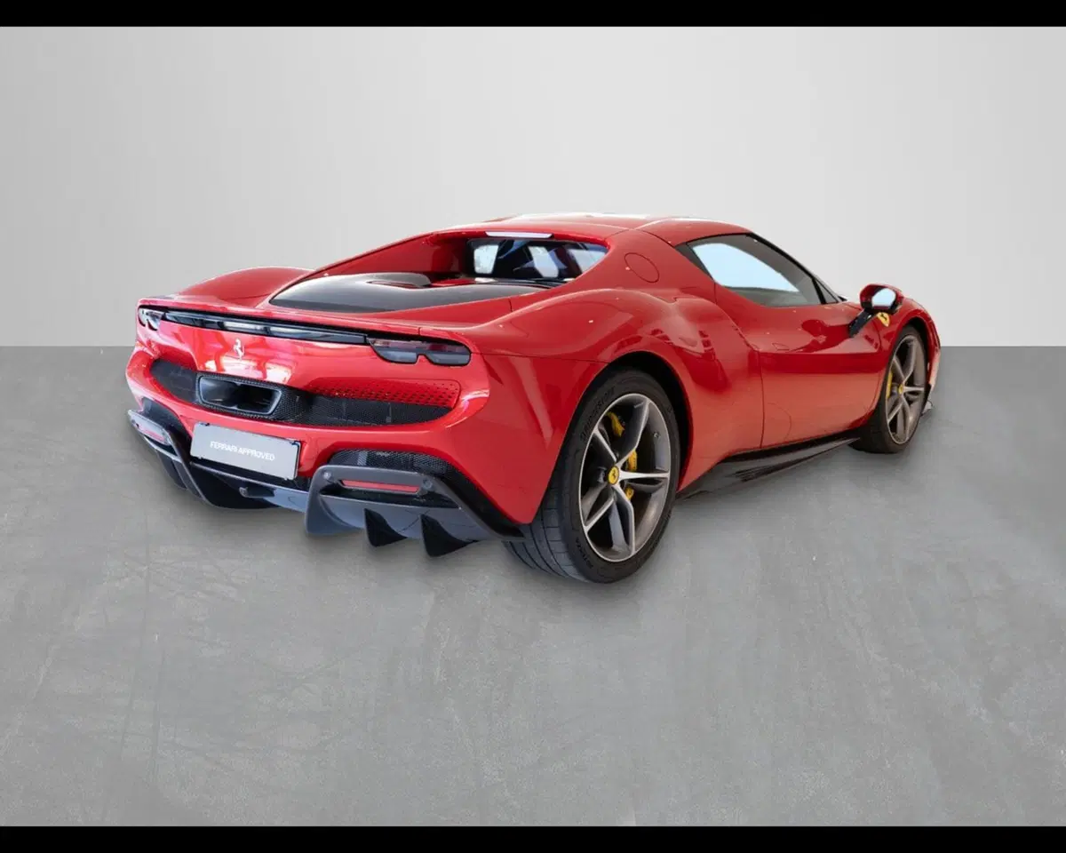 Ferrari 296 Coupé usata a Padova (9)